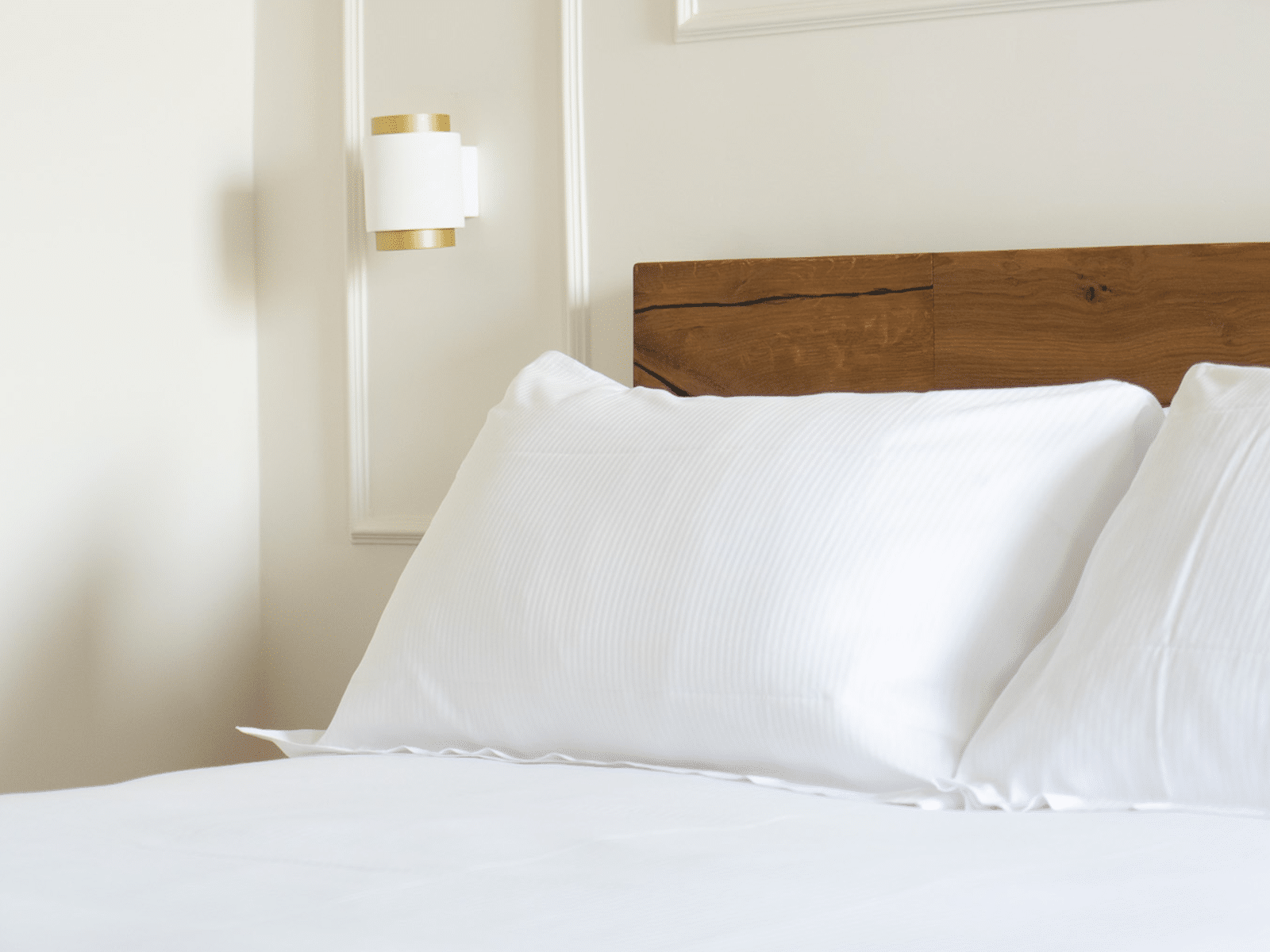 Élégance Sobre dans la Chambre Chambre élégante à Rome avec design moderne et détails classiques, GV Suite Collection